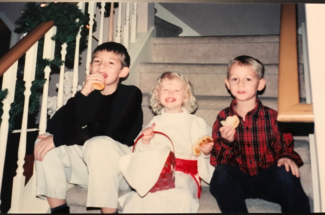 AB8B77FA-CFD2-4C42-A52B-DD7DC1DC3671